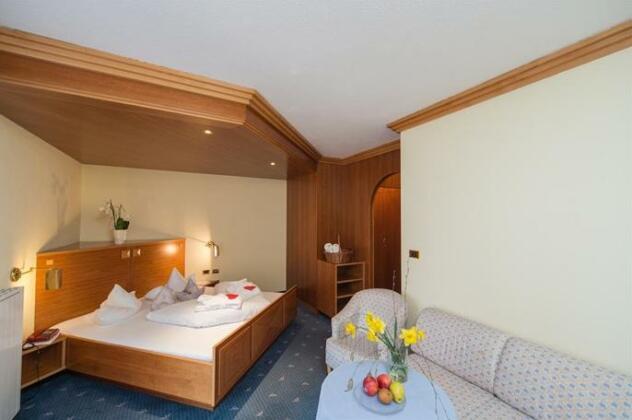 Hotel Muhlener Hof - Photo4