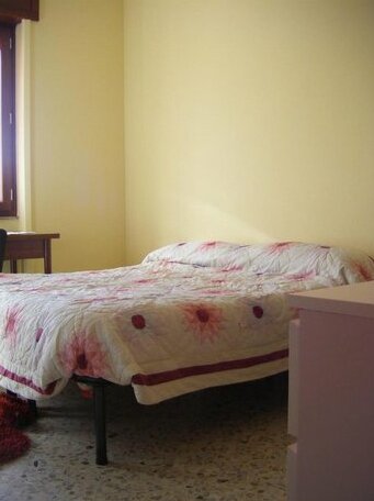Room in Via Larino 16 - Photo2