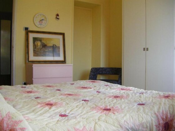 Room in Via Larino 16 - Photo3