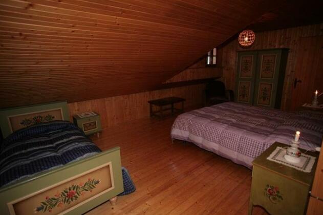 Photo 4