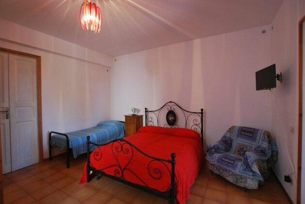 Canneto Beach - Photo3