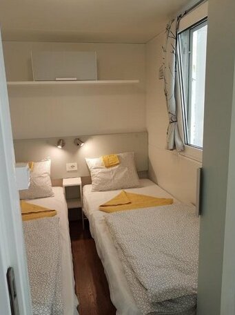 Mobile Home Suite - Photo5