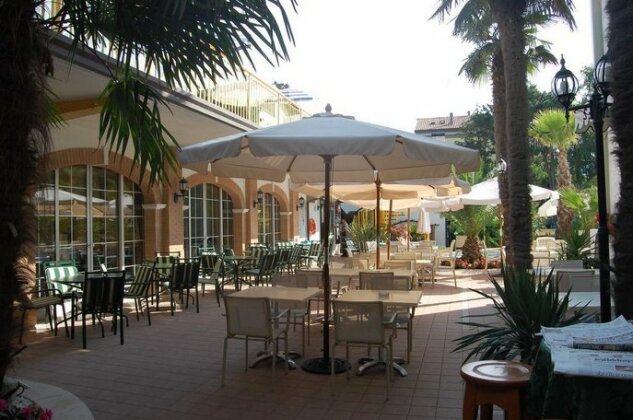 Park Hotel Pineta - Photo4