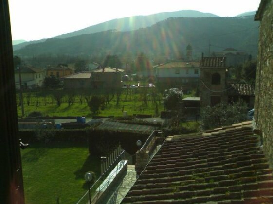  Photo 3