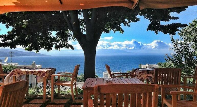 Capri Wine Hotel - Photo2