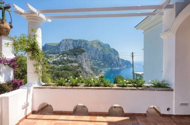 Villa Mariuccia Capri - Photo2