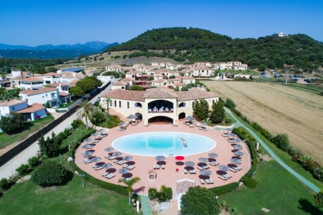Cala Luas Resort - Photo2