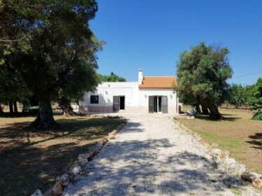 House With 3 Bedrooms in Serranova With Furnished Garden - 1 km From the Beach