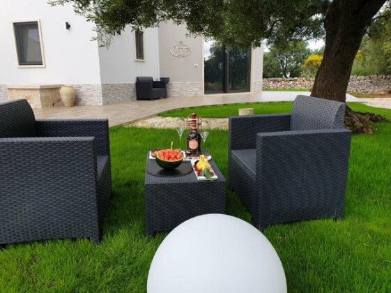Pandora Luxury Suite - Photo2