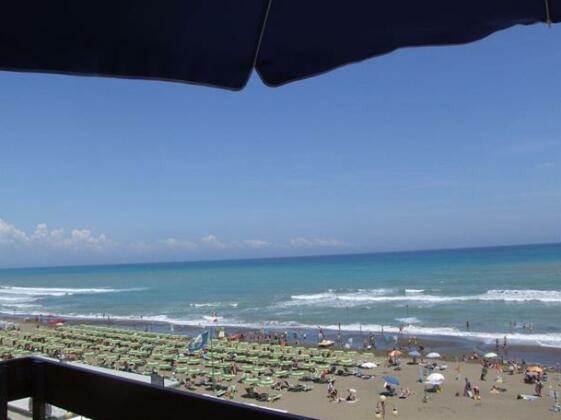 Marina Di Castagneto - Photo4