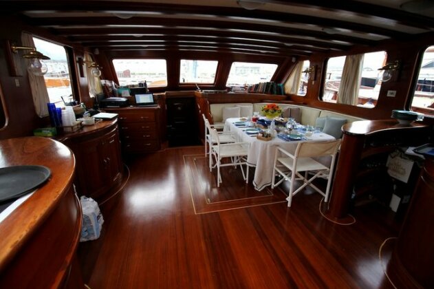 Plaghia Charter Boat & Breakfast - Photo3