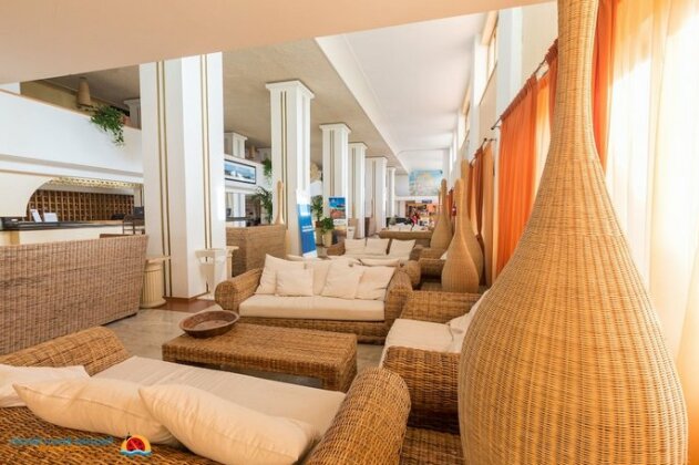 Hotel Paradise Beach Resort - Photo3