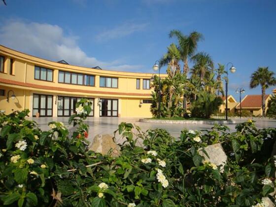 L'Oasi di Selinunte Hotel & Resort - Photo2