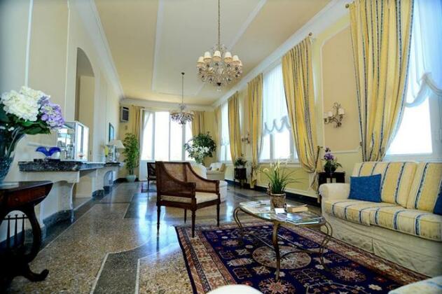 Grand Hotel Villa Parisi - Photo3