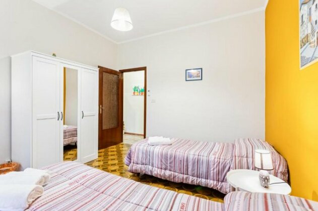 Indipendenza BIG- with Air conditioning and Balconies - Photo4