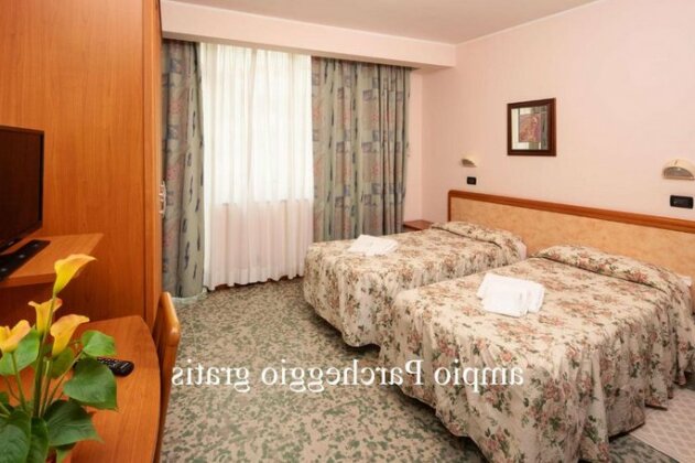 Hotel Euro Cattolica - Photo2