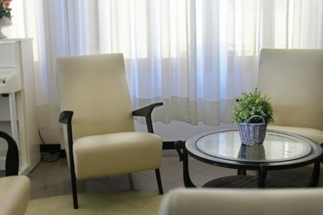 Hotel Lungomare Cattolica - Photo5