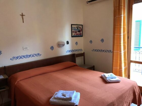 Hotel Roberta Cattolica - Photo3