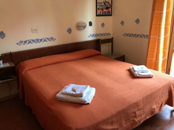 Hotel Roberta Cattolica - Photo4