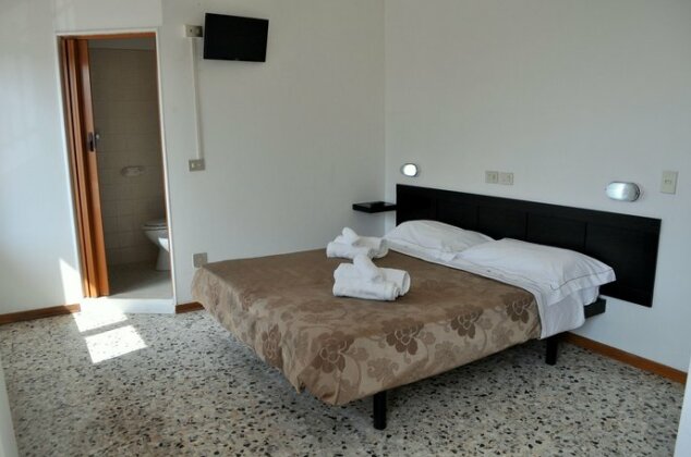 Hotel Urano - Photo4