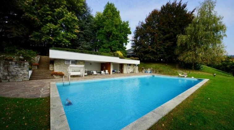 Luxury Villa with Pool and Tennis court - Photo2