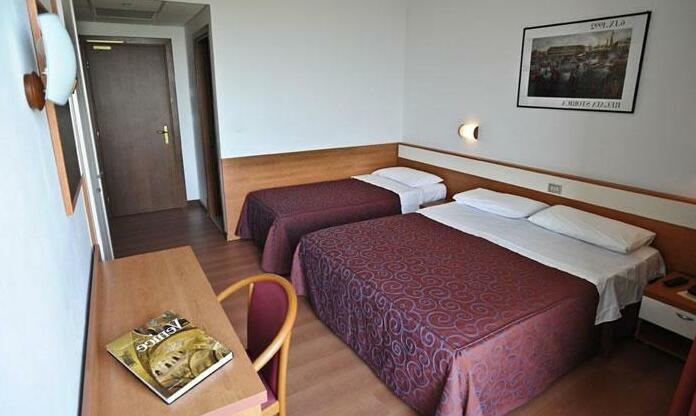 Hotel Fenix Cavallino-Treporti - Photo3