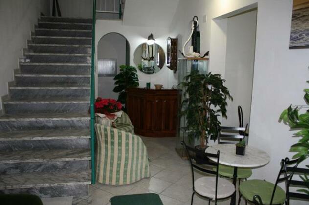 Lampara Hotel - Photo4