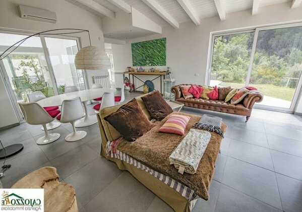 Ferla's home - Photo3