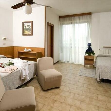 Hotel Genzianella Cervia - Photo3