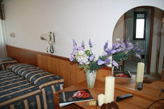 Hotel Genzianella Cervia - Photo4