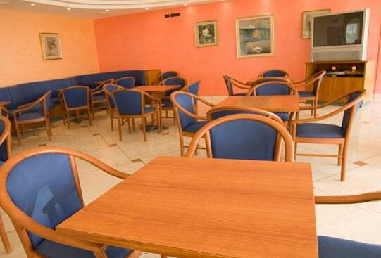 Hotel Londra Cervia - Photo4