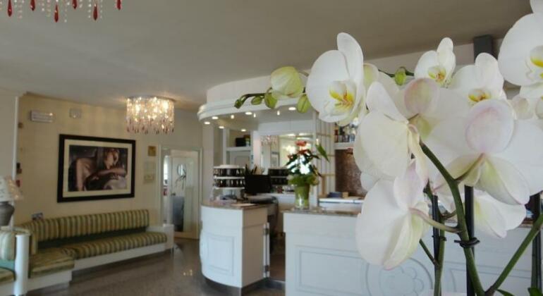 Hotel Orchidea Cervia - Photo4