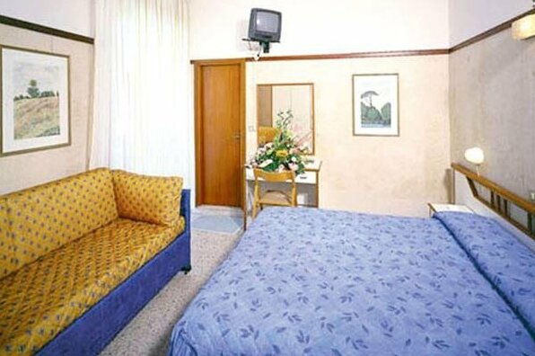 Club Hotel Residence - Photo3