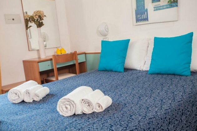 Club Hotel Residence - Photo4