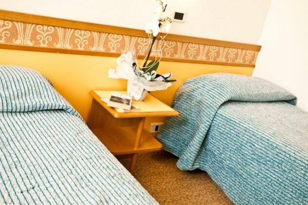 Hotel Cosmopol - Photo4
