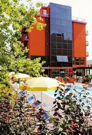 Hotel Prestigio - Photo2