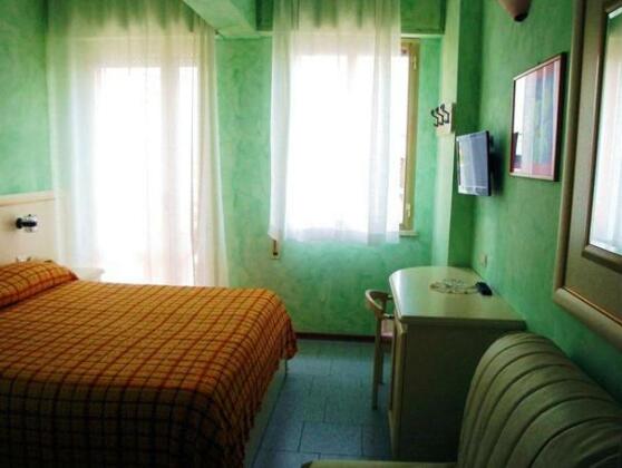Hotel Prestigio - Photo3