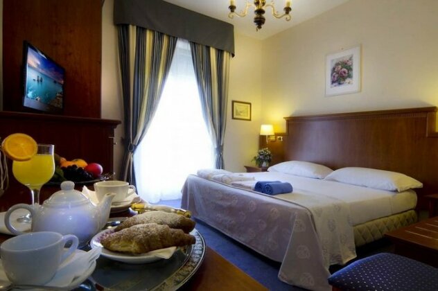 Hotel Posta Chianciano Terme - Photo3