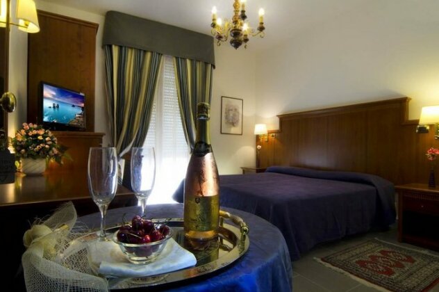 Hotel Posta Chianciano Terme - Photo4