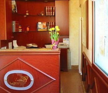 Hotel Caldin's - Photo3