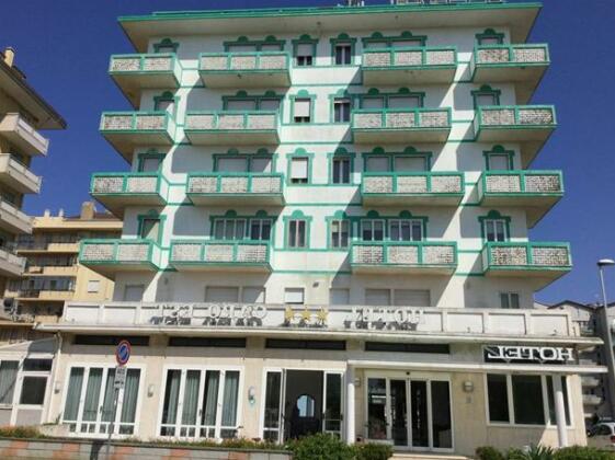 Hotel Capo Est Chioggia