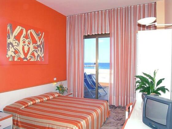 Palm Beach Hotel Cinisi - Photo4