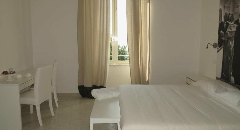 5 Rooms Affittacamere - Photo3