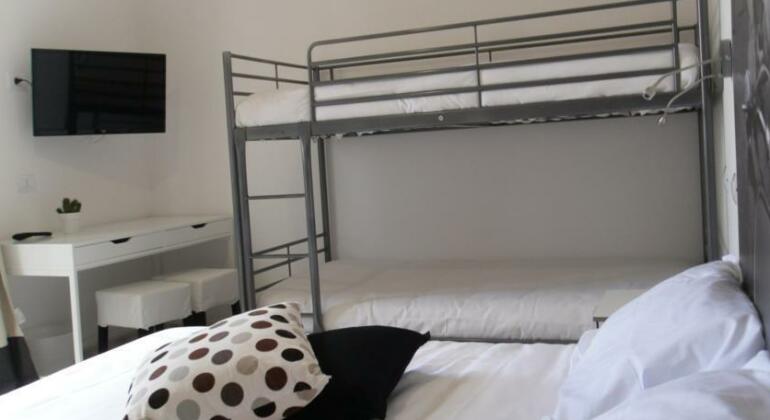 5 Rooms Affittacamere - Photo4