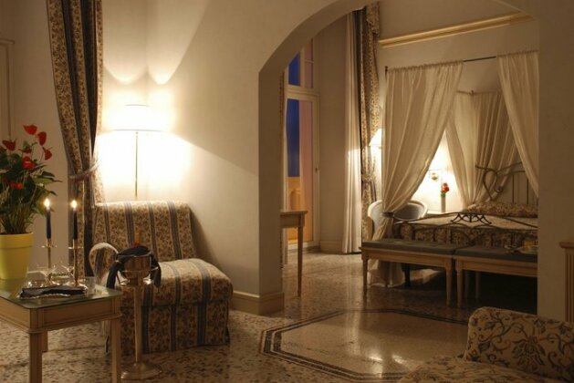 Hotel De La Ville Civitavecchia - Photo2