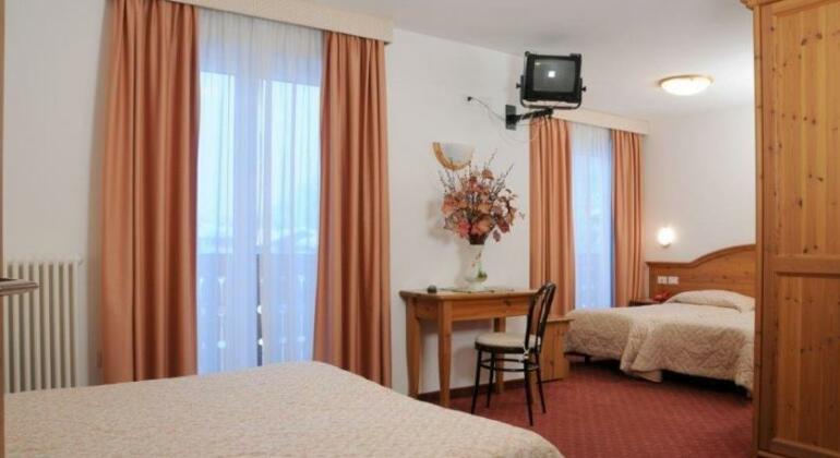 Hotel La Noria Commezzadura - Photo2