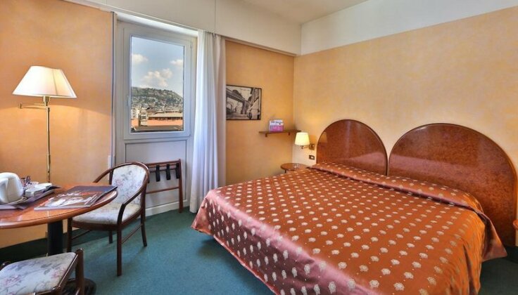 B&B Hotel Como City Center - Photo2