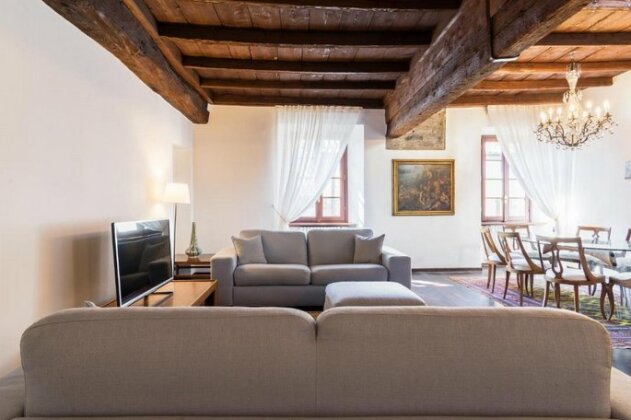 Palazzo Del Pero Luxury Attic - byMyHomeinComo