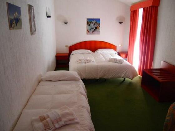 La Baita Hotel Courmayeur - Photo4