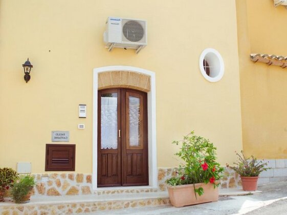 La casa di pietra tra mare e riserva - Photo2